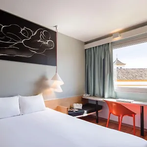 Hotel Ibis, Seville